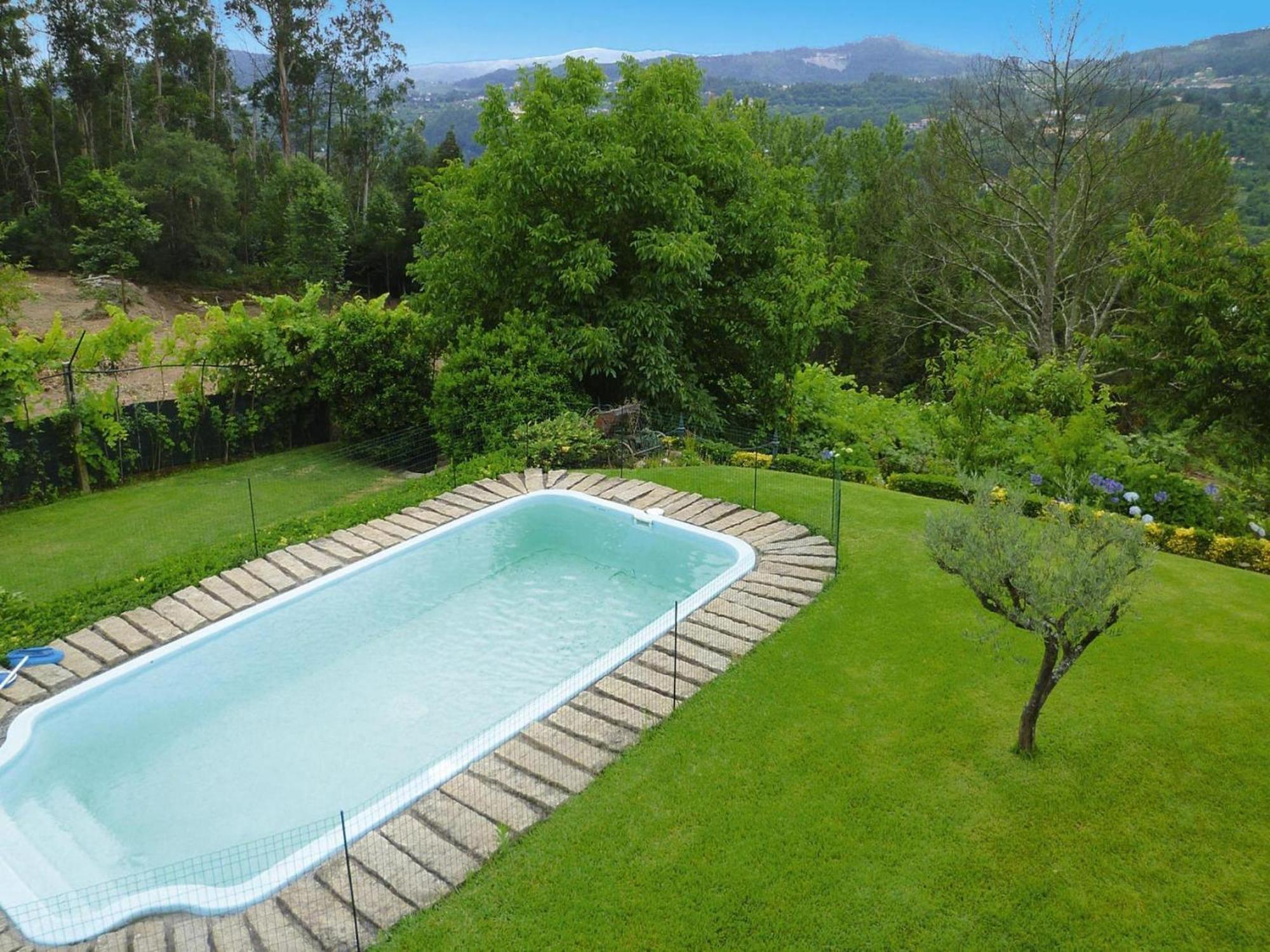 Holiday Home, Luzim Extérieur photo