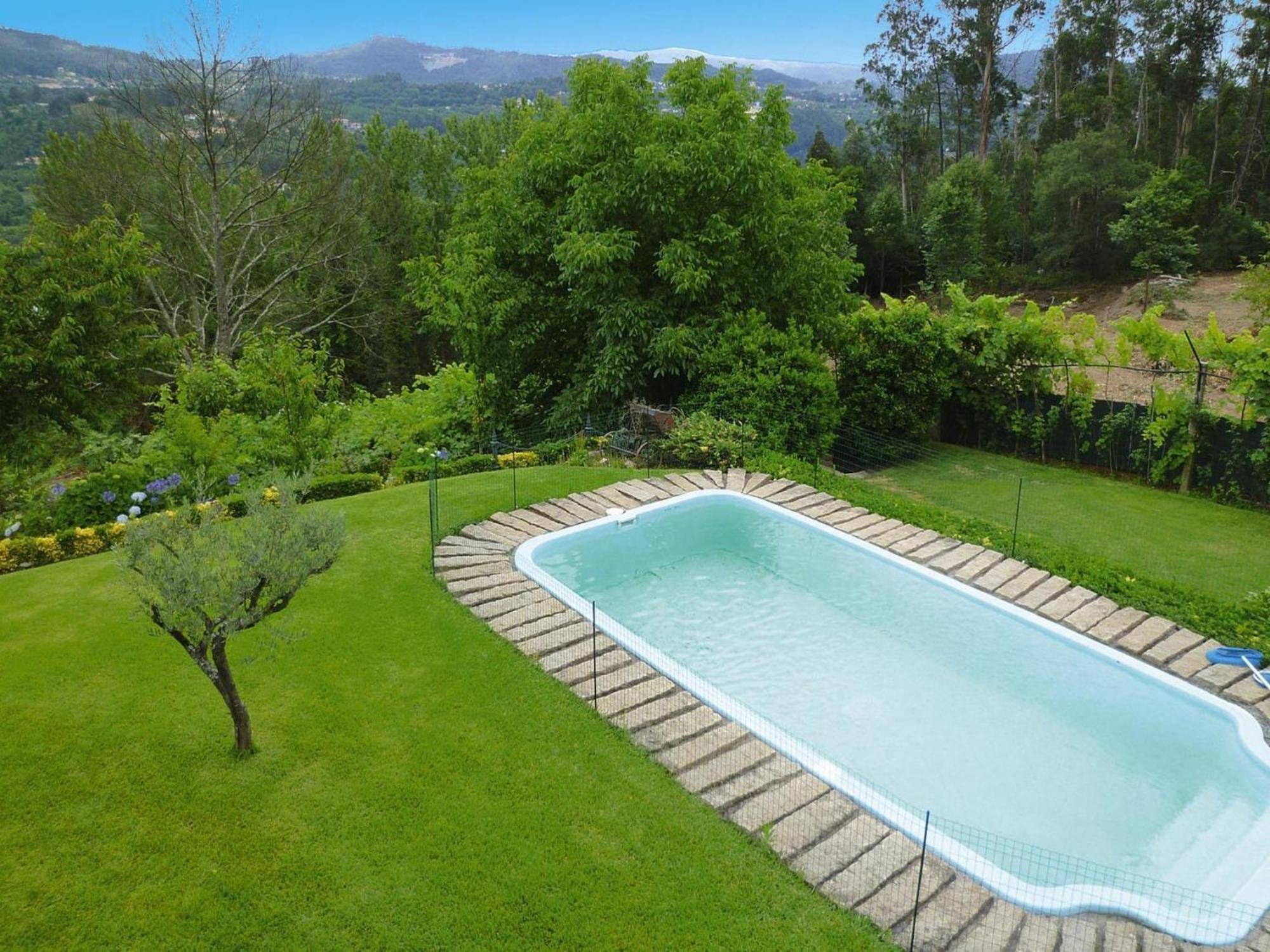 Holiday Home, Luzim Extérieur photo